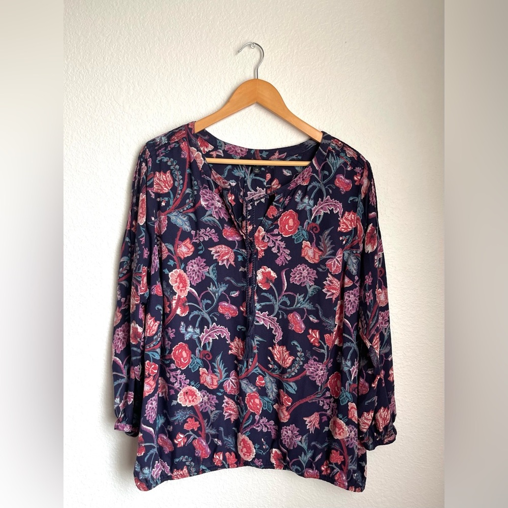 Lucky Brand floral pullover shirt